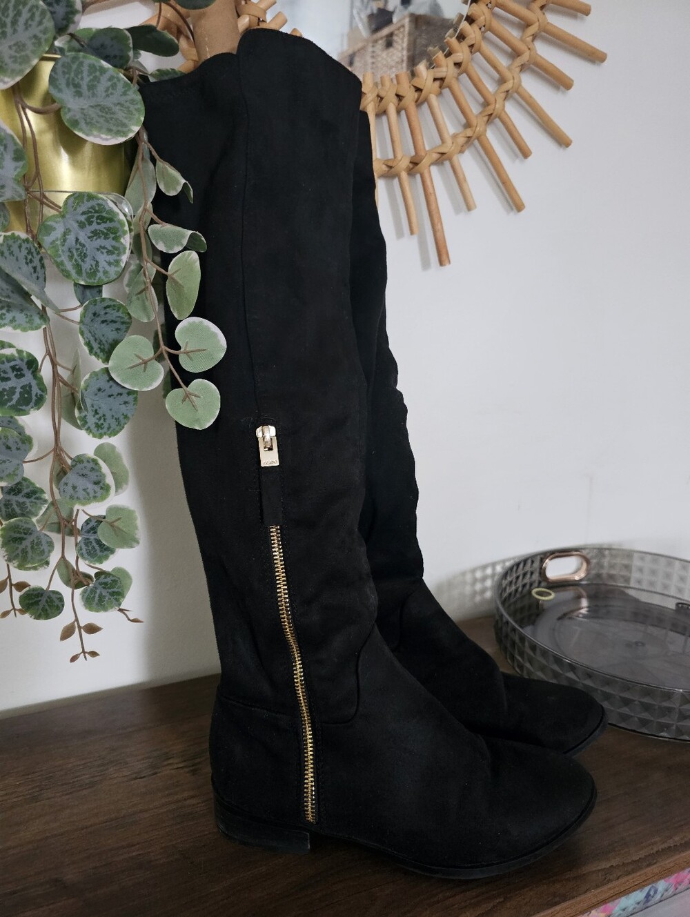 ALDO Classic Black Knee-High Women's Boots with Gold Zip